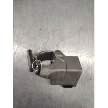 Recambio de antirrobo para toyota rav 4 (a3) luna referencia OEM IAM 45020425  899985201