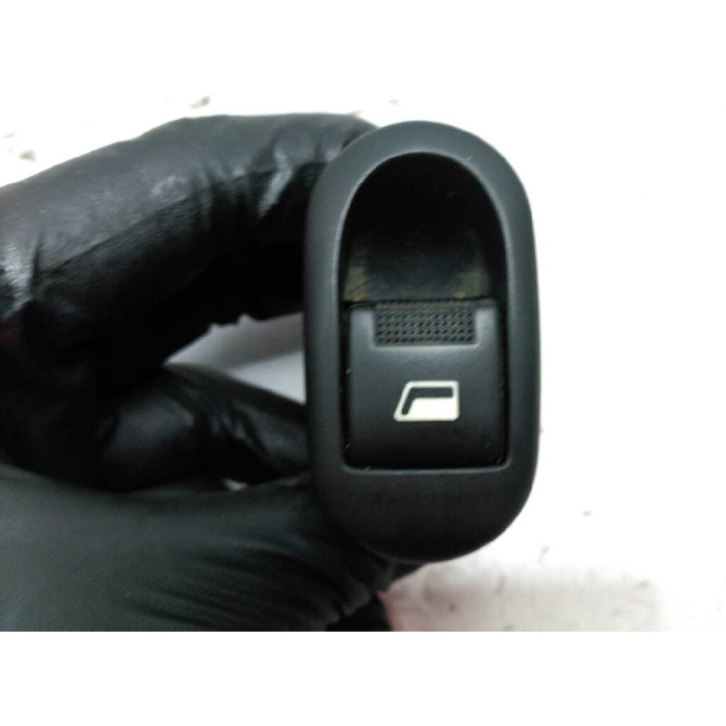 Recambio de mando elevalunas delantero derecho para citroën c2 furio referencia OEM IAM 96605364XT  