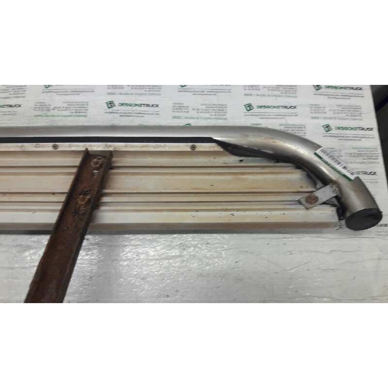 Recambio de peldaño izquierdo para tata safari 1.9 referencia OEM IAM 5