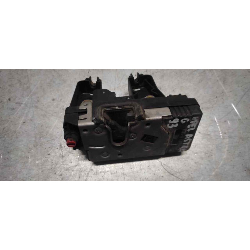 Recambio de cerradura puerta trasera derecha para opel astra g berlina 1.6 16v referencia OEM IAM 24414135 3 PINS 