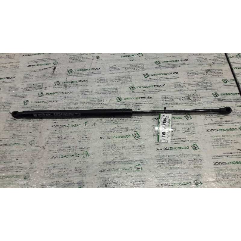 Recambio de amortiguadores maletero / porton para nissan almera (n16/e) acenta referencia OEM IAM 601113538 530N 