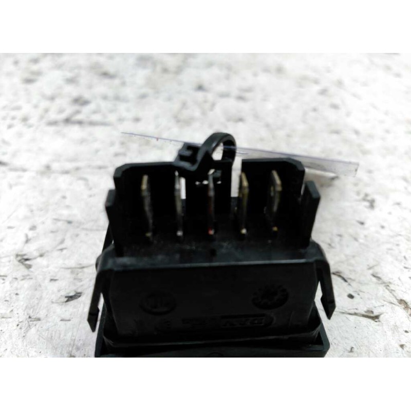 Recambio de mando elevalunas delantero derecho para renault 21 berlina (b/l48) gtd referencia OEM IAM 5 PINS 2