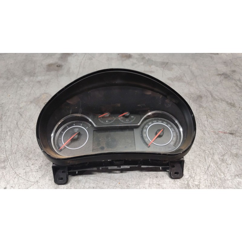 Recambio de cuadro instrumentos para opel insignia berlina expression referencia OEM IAM 23344811  