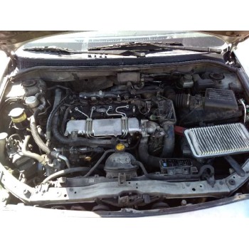 toyota avensis berlina (t25) del año 2004