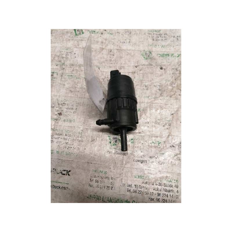 Recambio de bomba limpia para fiat fiorino referencia OEM IAM D28324718 2 PINS 