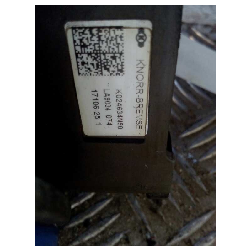 Recambio de valvula aire para mercedes-benz actros 2/3 2 - ejes / 6 cil. 1848(4x2) om 501 la megaspace referencia OEM IAM K02463 - Blanco 3