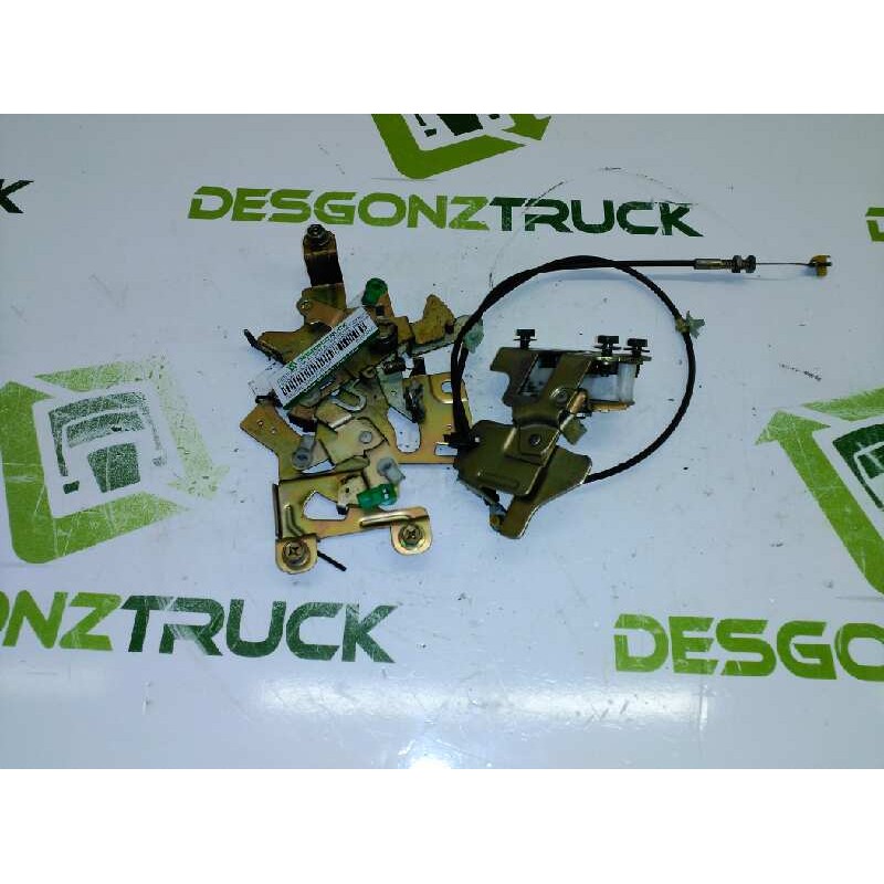 Recambio de cerradura puerta trasera derecha para nissan vanette cargo (hc23) familiar (5 asientos) referencia OEM IAM 825020C31