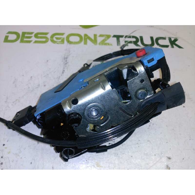 Recambio de cerradura puerta trasera derecha para peugeot 207 confort referencia OEM IAM 9138H8  