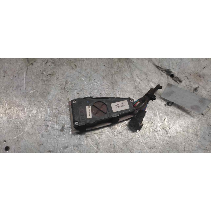 Recambio de mando climatizador para citroën c4 grand picasso exclusive referencia OEM IAM 9659796877 - Gris 2