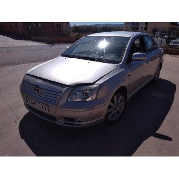 toyota avensis berlina (t25) del año 2004