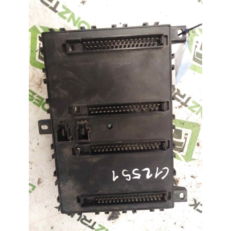 Recambio de caja reles / fusibles para daf serie 95 xf .480 12.6 diesel referencia OEM IAM 1746420 - Blanco 2