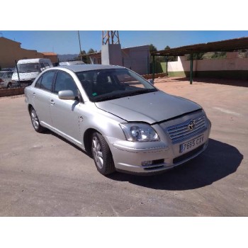 toyota avensis berlina (t25) del año 2004