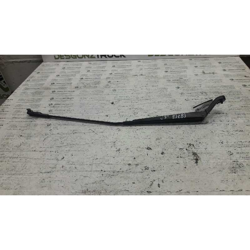 Recambio de brazo limpia delantero derecho para peugeot 407 st confort referencia OEM IAM   