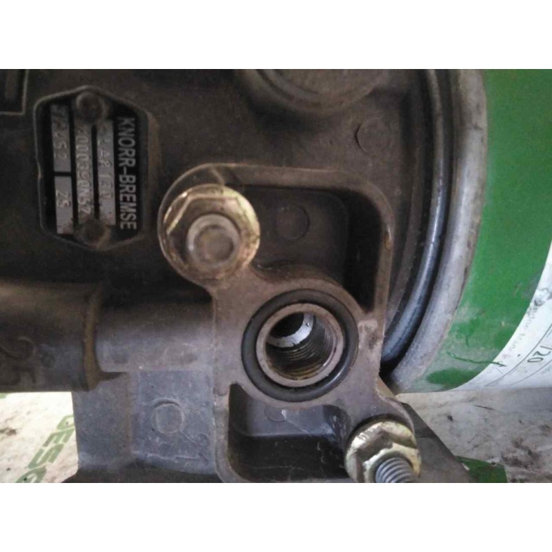 Recambio de valvula aire para daf serie 95 xf .480 12.6 diesel referencia OEM IAM LA8130 K000390N52 VALVULA SECADORA - Blanco