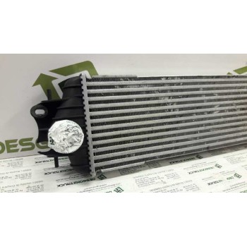 Recambio de intercooler para opel vivaro combi 2.7t corto referencia OEM IAM 7700312903  