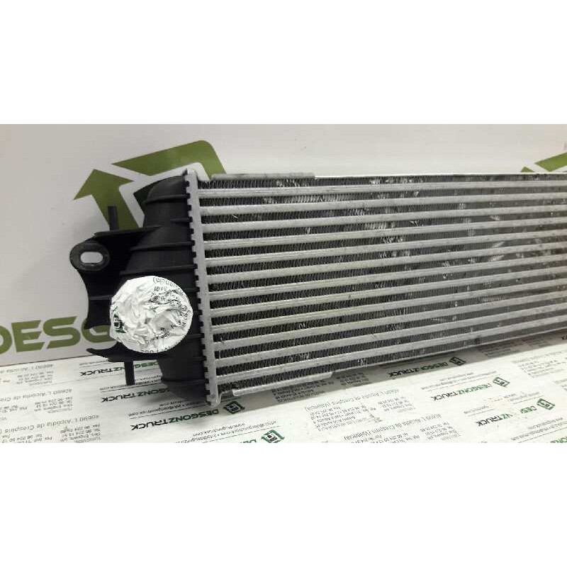Recambio de intercooler para opel vivaro combi 2.7t corto referencia OEM IAM 7700312903 - Blanco 2
