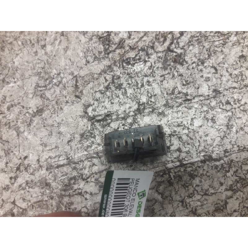 Recambio de mando elevalunas delantero derecho para peugeot 306 berlina 3/4/5 puertas (s2) boulebard referencia OEM IAM  5 PINS 2