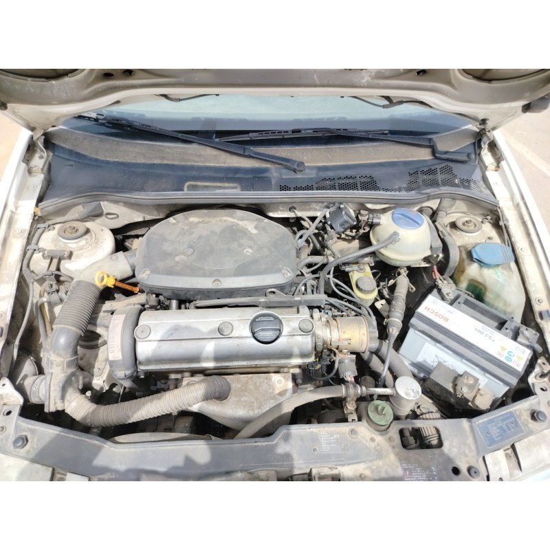 VOLKSWAGEN POLO BERLINA (6N1)