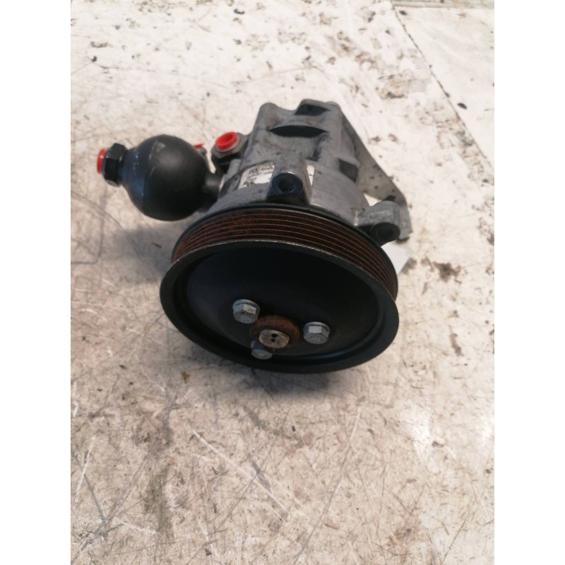 Recambio de bomba servodireccion para bmw serie 7 (e65/e66) 730d referencia OEM IAM 676007402  