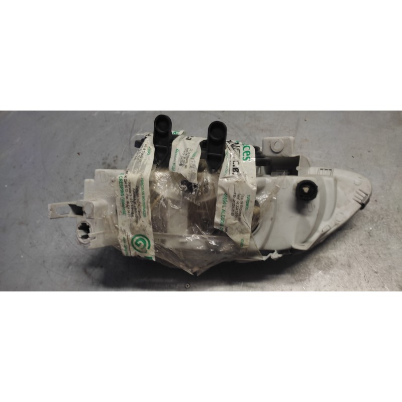 Recambio de faro derecho para renault laguna (b56) 2.2 dt rxe referencia OEM IAM 2