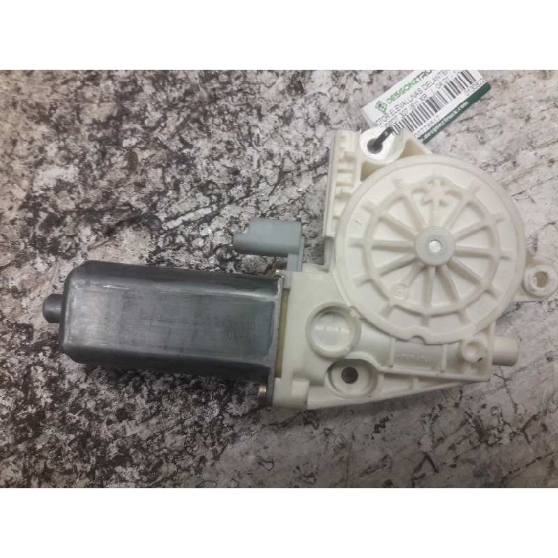 Recambio de motor elevalunas delantero derecho para peugeot 307 (s1) xr referencia OEM IAM 0130822021 990249100 2 PINS