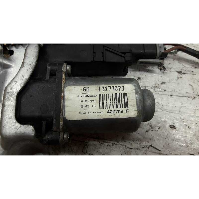 Recambio de elevalunas delantero izquierdo para opel zafira b 1.9 cdti referencia OEM IAM 13173073  