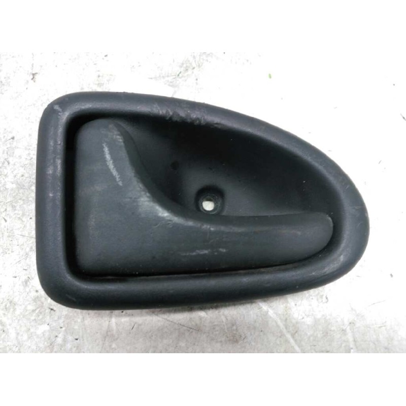 Recambio de maneta interior trasera carga para nissan primastar autobús (x83) dci 140 referencia OEM IAM 7700423887 96012221 DER