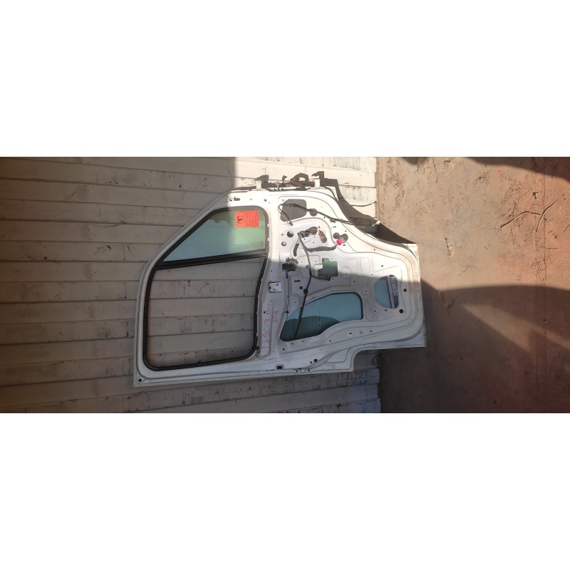 Recambio de puerta delantera izquierda para renault mascott fg 130. 35/55/65 cabina individual referencia OEM IAM 2
