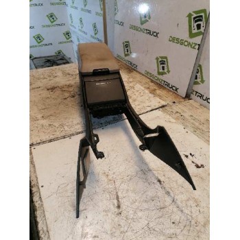 Recambio de apoyabrazos central para chrysler 300 c 3.0 crd referencia OEM IAM   