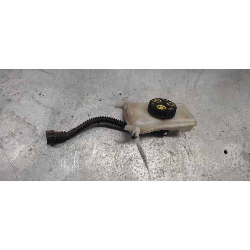 Recambio de deposito servo para peugeot 308 active referencia OEM IAM 9807651580  