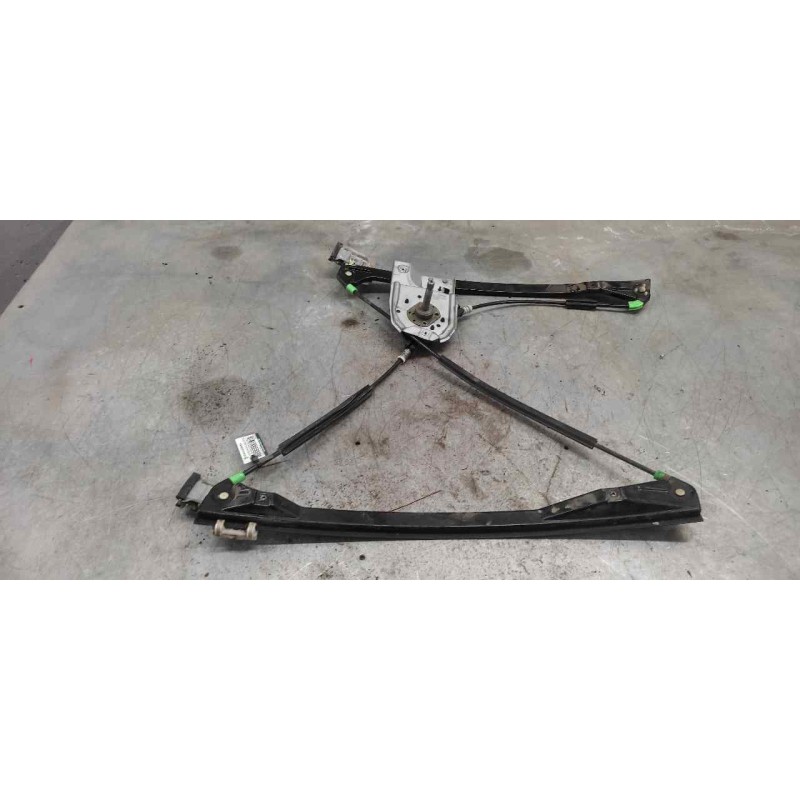 Recambio de elevalunas delantero izquierdo para volkswagen polo berlina (6n1) referencia OEM IAM 6N4837401  