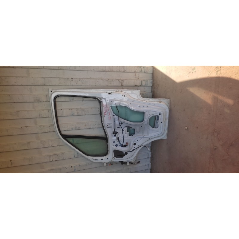 Recambio de puerta delantera derecha para renault mascott fg 130. 35/55/65 cabina individual referencia OEM IAM 2