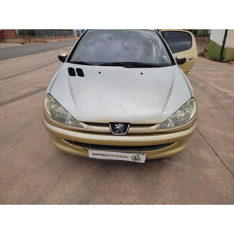 PEUGEOT 206 BERLINA