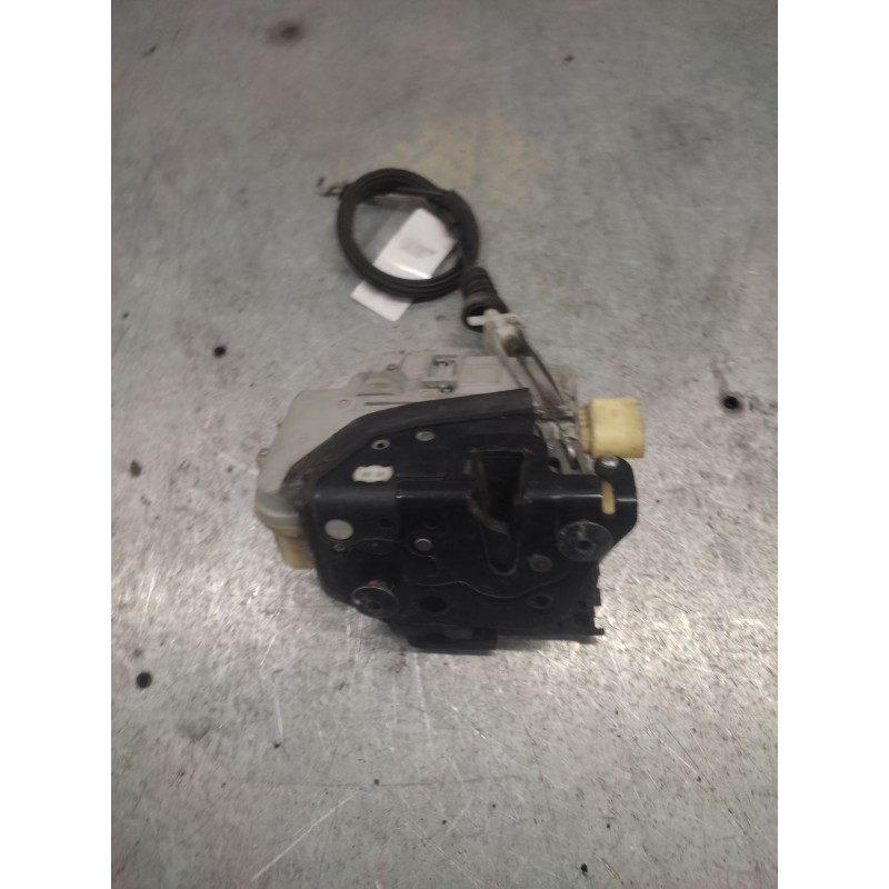 Recambio de cerradura puerta delantera izquierda para volkswagen passat berlina (3c2) advance referencia OEM IAM 3C1837015A  9 P