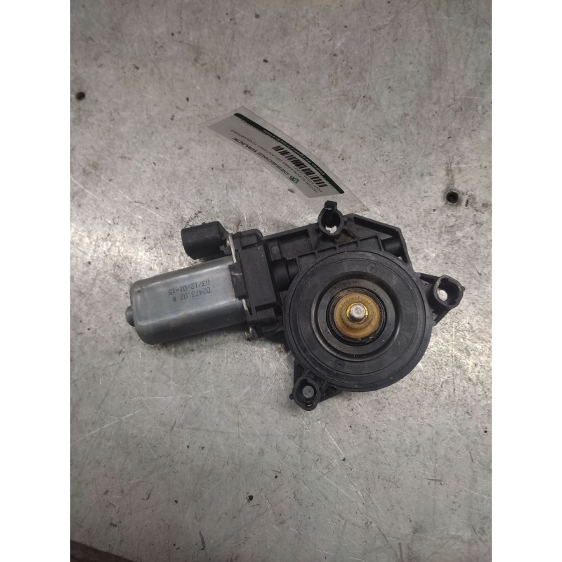 Recambio de motor elevalunas delantero izquierdo para fiat stilo (192) 1.9 jtd 115 referencia OEM IAM D251550002601  2 PINS