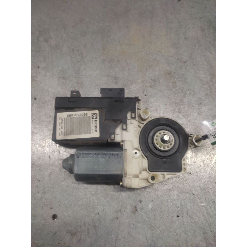 Recambio de motor elevalunas delantero derecho para citroën c5 berlina 2.0 hdi sx referencia OEM IAM 9632531980  