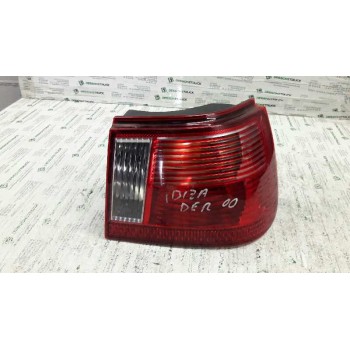 PILOTO TRASERO DERECHO 6K6945096 