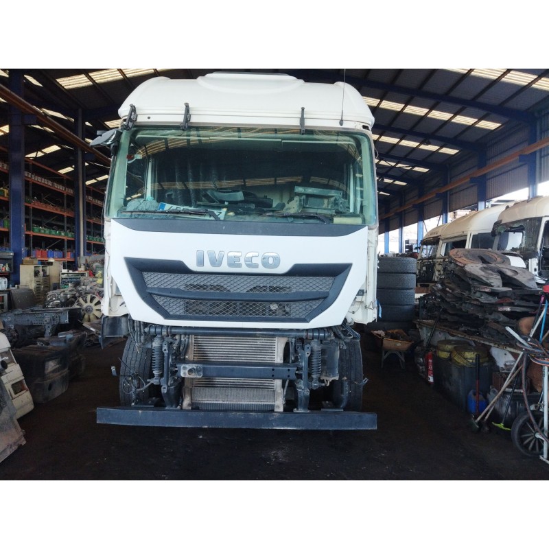 iveco stralis (ad/at) del año 2013