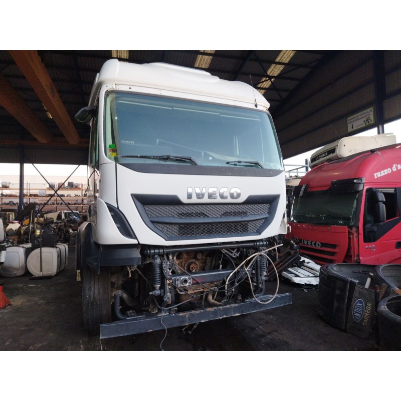 iveco stralis (ad/at) del año 2013