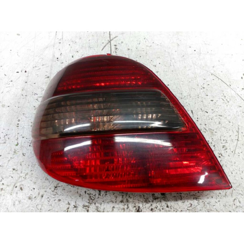 Recambio de piloto trasero izquierdo para toyota avensis berlina (t 22) 2.0 d4-d luna (5-ptas.) referencia OEM IAM
