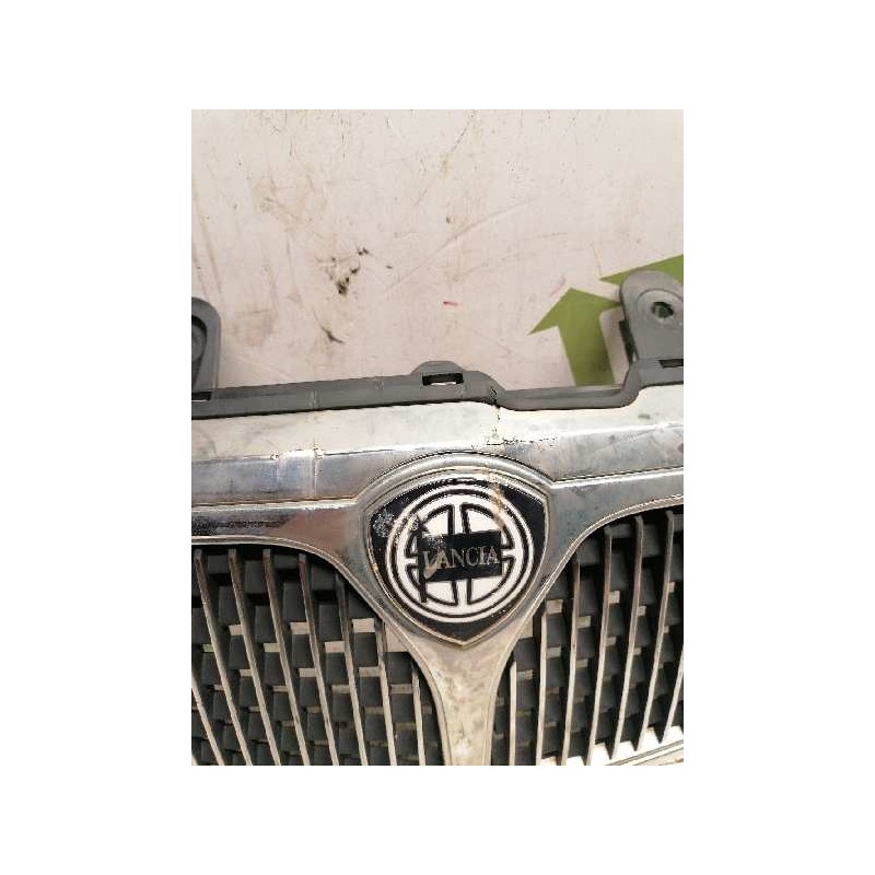 Recambio de rejilla delantera para lancia lancia y 1.2 16v cat referencia OEM IAM - Rojo 3