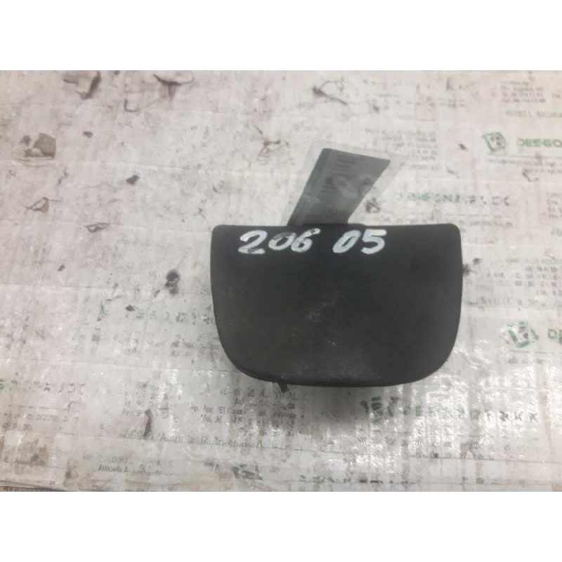 Recambio de cenicero para peugeot 206 berlina 1.4 hdi referencia OEM IAM 9627639377  