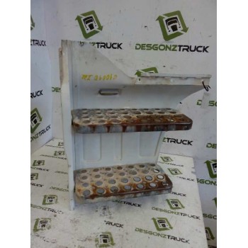Recambio de peldaño izquierdo para scania serie 3 (p/r 113-320 ic euro1) fsafe 3800 / 17-18.0 / h 4x2 largo cr 19 a referencia O