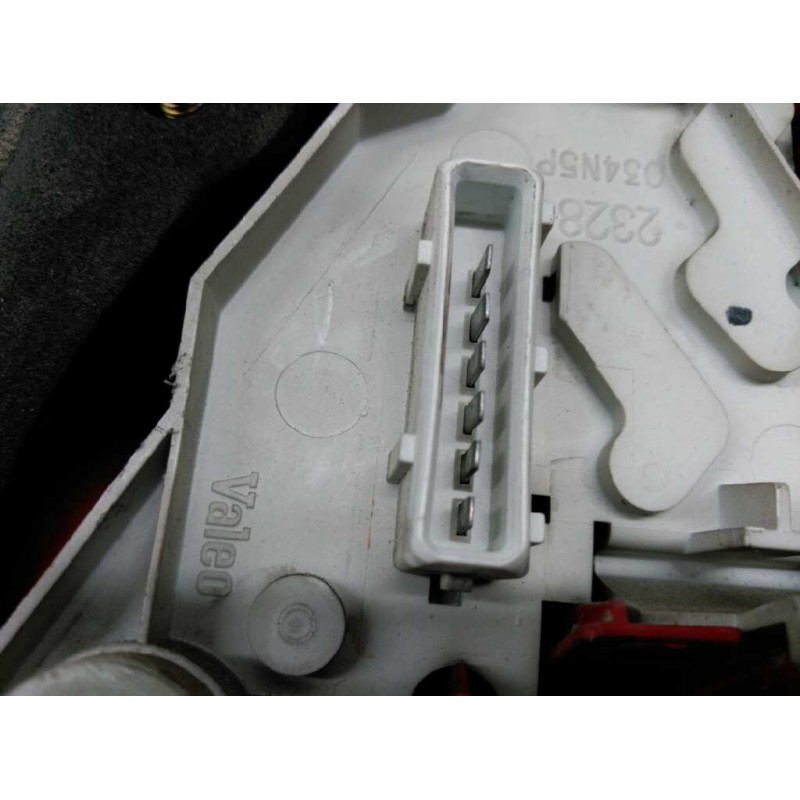 Recambio de piloto trasero izquierdo para toyota avensis berlina (t 22) 2.0 d4-d luna (5-ptas.) referencia OEM IAM 3