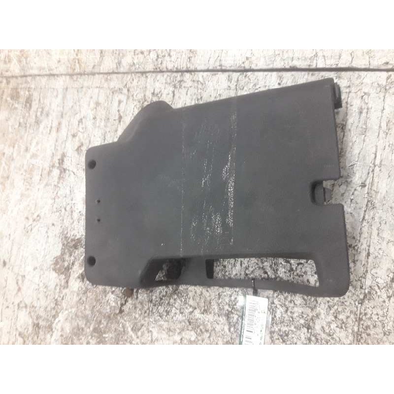 Recambio de guarnecidos volante para peugeot 407 sr confort referencia OEM IAM 406168044 INFERIOR 