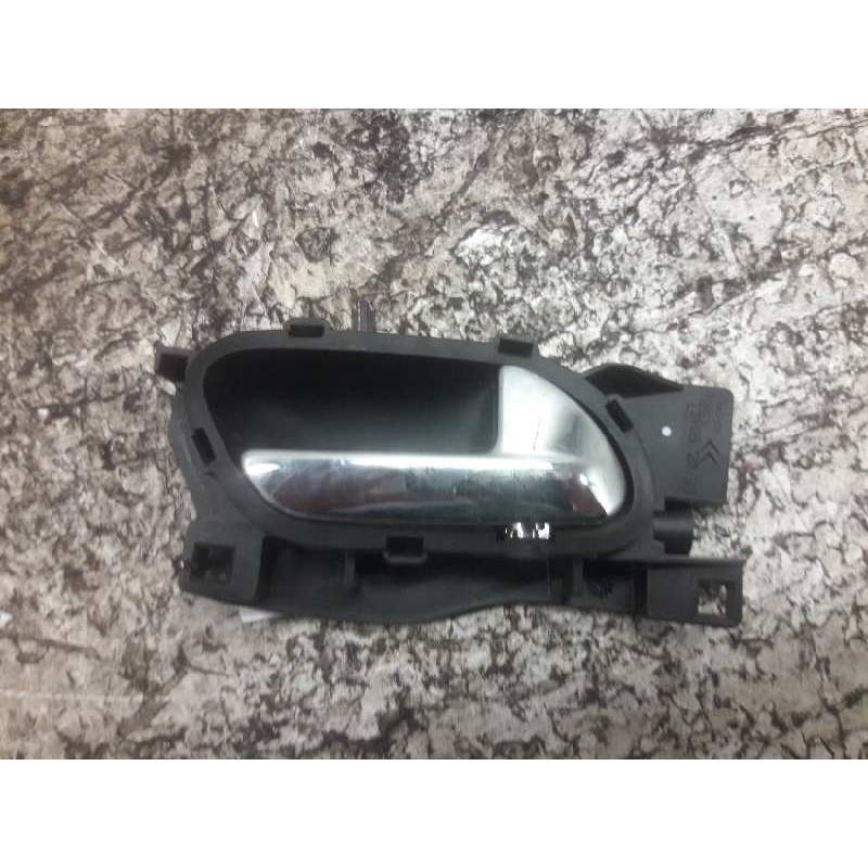 Recambio de maneta interior delantera derecha para peugeot 407 st sport referencia OEM IAM 96526177VD  