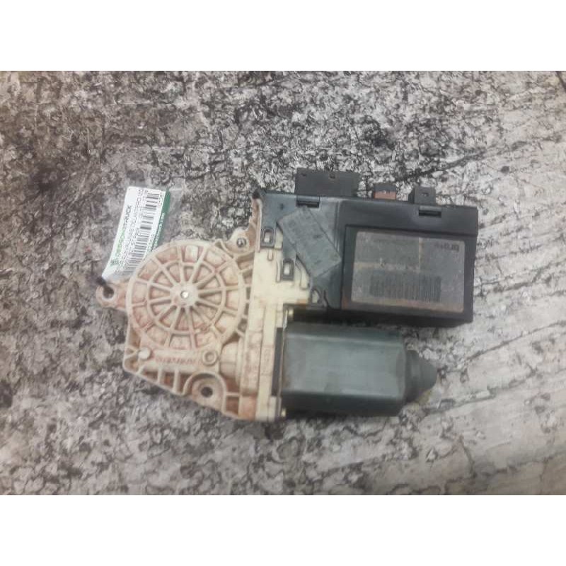 Recambio de motor elevalunas delantero izquierdo para peugeot 807 st pack referencia OEM IAM 101387102774 16/6/6 PINS 