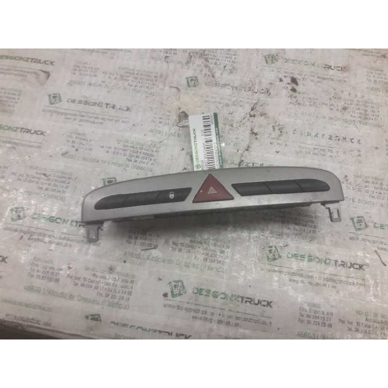 Recambio de warning para peugeot 308 confort referencia OEM IAM 9659417177 8 PINS 