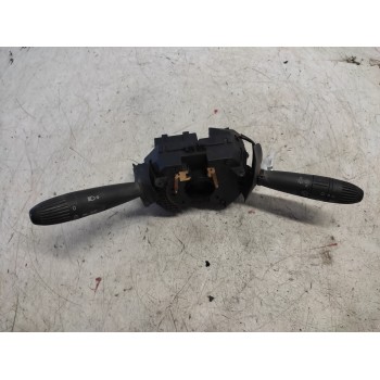 Recambio de mando multifuncion para fiat punto berlina (188) 1.2 16v cat referencia OEM IAM A223  