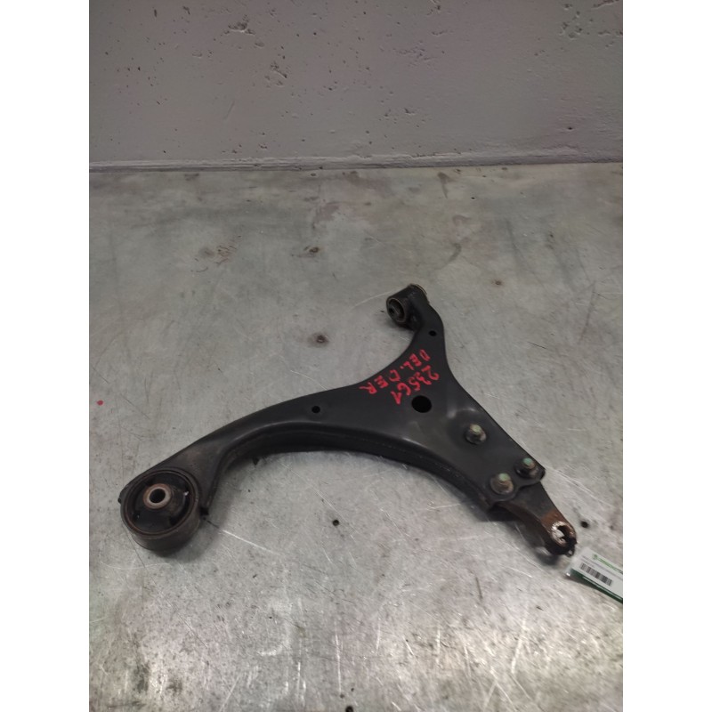 Recambio de brazo suspension inferior delantero derecho para hyundai i30 classic referencia OEM IAM   